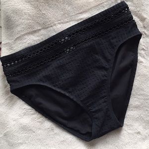 4/$25 NWOT Black high waisted bikini bottoms